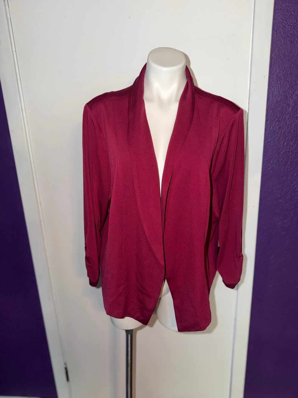 Torrid women’s New light crepe ruched sleeves blazer